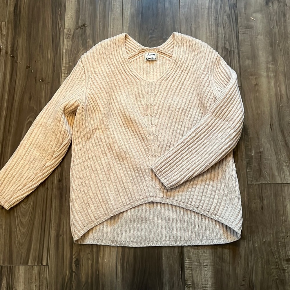 Acne Studios - Deborah wool sweater with v-neck and high low hem